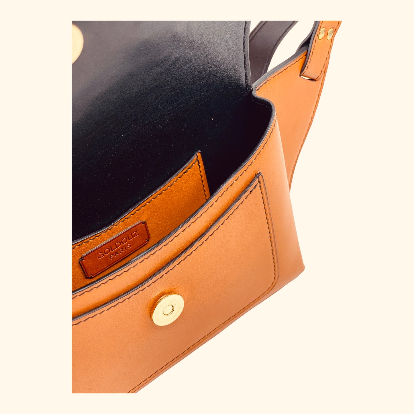 Ava - Vertical leather tote